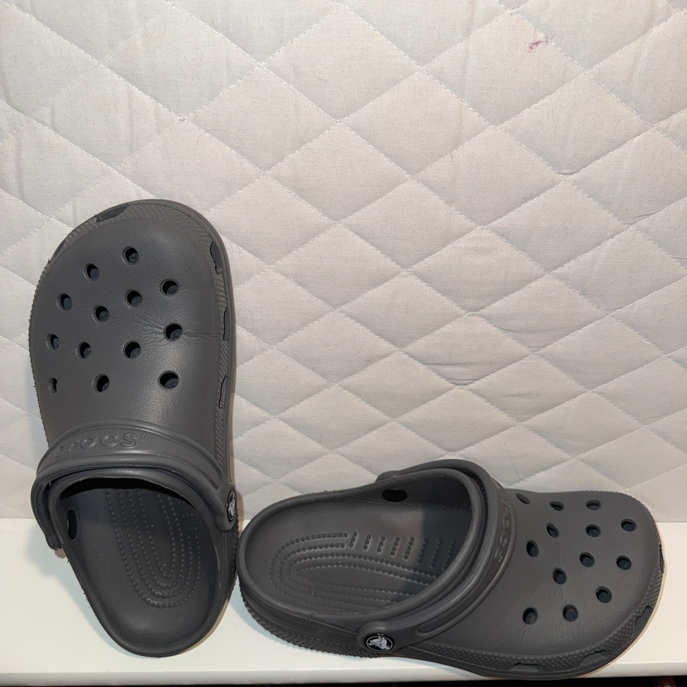 Crocs Classic Clogs Gray‎ Unisex M5 W7 Comfort Slip On Shoes Work